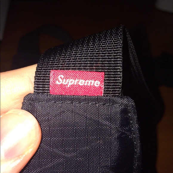 Supreme Fannypack - Picture 5 of 6